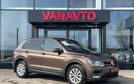 Volkswagen Tiguan II, 2017 год, 2 200 000 рублей, 5 фотография