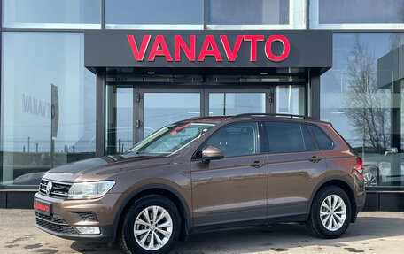 Volkswagen Tiguan II, 2017 год, 2 200 000 рублей, 3 фотография