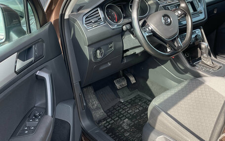 Volkswagen Tiguan II, 2017 год, 2 200 000 рублей, 11 фотография