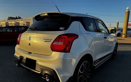 Suzuki Swift V, 2023 год, 925 000 рублей, 4 фотография