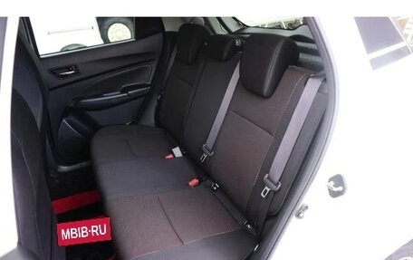 Suzuki Swift V, 2023 год, 870 000 рублей, 18 фотография