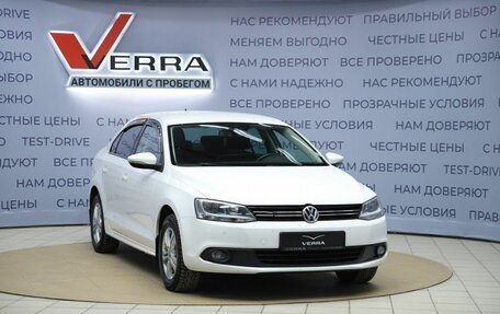 Volkswagen Jetta VI, 2012 год, 750 000 рублей, 3 фотография