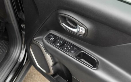 Jeep Renegade I рестайлинг, 2018 год, 1 600 000 рублей, 17 фотография