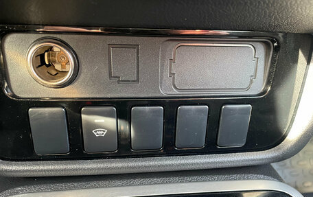 Mitsubishi Outlander III рестайлинг 3, 2017 год, 1 599 000 рублей, 17 фотография