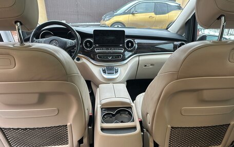 Mercedes-Benz V-Класс, 2021 год, 6 900 000 рублей, 23 фотография