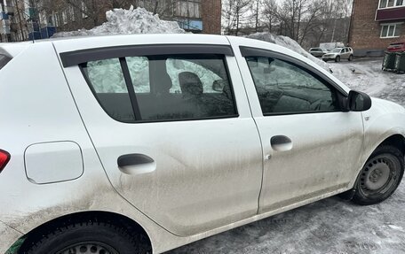 Renault Sandero II рестайлинг, 2014 год, 630 000 рублей, 7 фотография