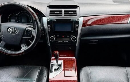 Toyota Camry, 2012 год, 1 380 000 рублей, 8 фотография