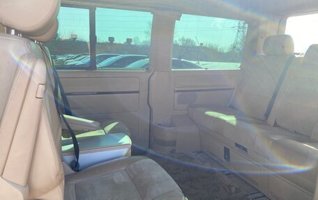 Volkswagen Multivan T5, 2004 год, 1 350 000 рублей, 8 фотография