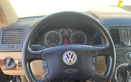 Volkswagen Multivan T5, 2004 год, 1 350 000 рублей, 6 фотография