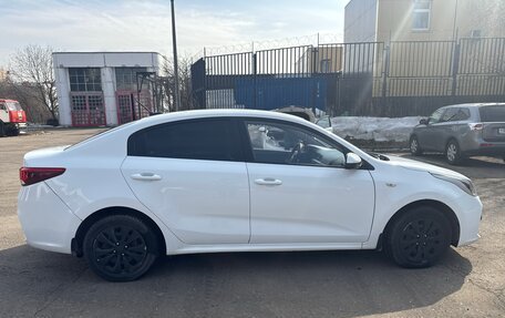 KIA Rio IV, 2019 год, 1 300 000 рублей, 4 фотография