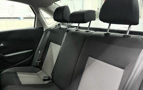 Volkswagen Polo VI (EU Market), 2013 год, 989 900 рублей, 13 фотография