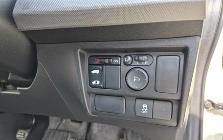 Honda Freed I, 2012 год, 1 175 000 рублей, 18 фотография