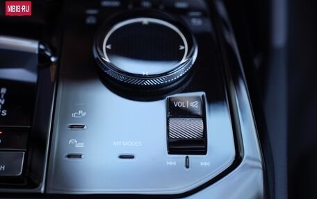 BMW 5 серия, 2024 год, 6 500 000 рублей, 23 фотография