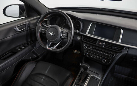 KIA Optima IV, 2018 год, 2 299 000 рублей, 10 фотография