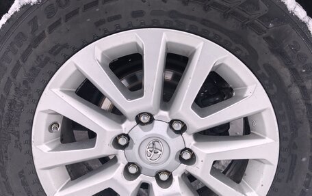 Toyota Land Cruiser Prado 150 рестайлинг 2, 2014 год, 3 800 000 рублей, 8 фотография