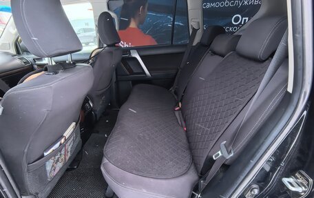 Toyota Land Cruiser Prado 150 рестайлинг 2, 2014 год, 3 800 000 рублей, 17 фотография