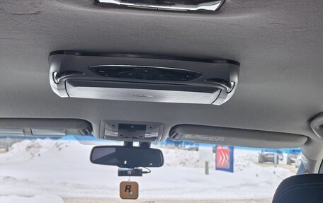 Toyota Land Cruiser Prado 150 рестайлинг 2, 2014 год, 3 800 000 рублей, 14 фотография