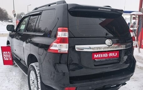 Toyota Land Cruiser Prado 150 рестайлинг 2, 2014 год, 3 800 000 рублей, 5 фотография