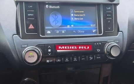 Toyota Land Cruiser Prado 150 рестайлинг 2, 2014 год, 3 800 000 рублей, 16 фотография