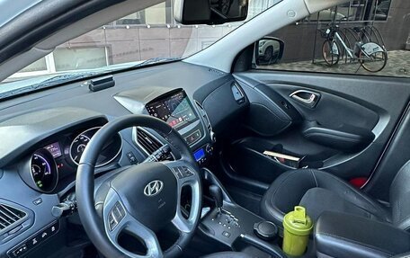 Hyundai ix35 I рестайлинг, 2010 год, 1 100 000 рублей, 6 фотография