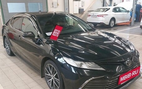 Toyota Camry, 2021 год, 2 415 000 рублей, 18 фотография