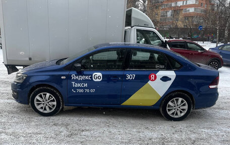 Volkswagen Polo VI (EU Market), 2019 год, 700 000 рублей, 2 фотография