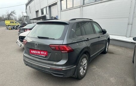 Volkswagen Tiguan II, 2021 год, 3 549 000 рублей, 6 фотография