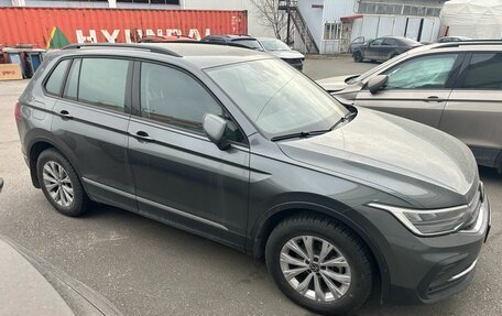 Volkswagen Tiguan II, 2021 год, 3 549 000 рублей, 7 фотография