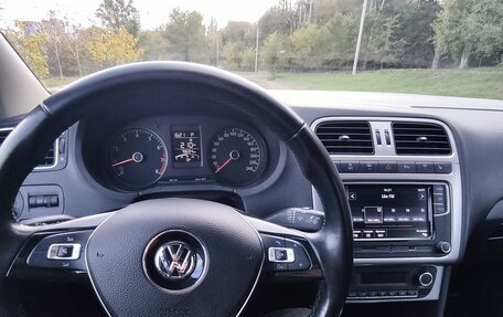 Volkswagen Polo VI (EU Market), 2017 год, 1 599 000 рублей, 30 фотография