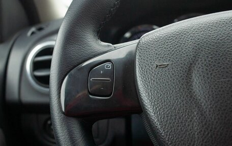 Renault Logan II, 2018 год, 750 000 рублей, 25 фотография