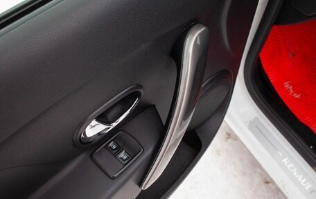 Renault Logan II, 2018 год, 750 000 рублей, 34 фотография