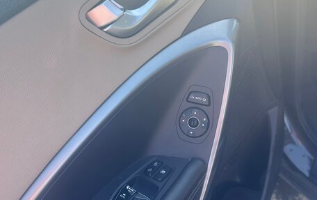 Hyundai Santa Fe III рестайлинг, 2017 год, 2 550 000 рублей, 16 фотография