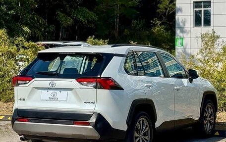 Toyota RAV4, 2024 год, 3 587 000 рублей, 4 фотография