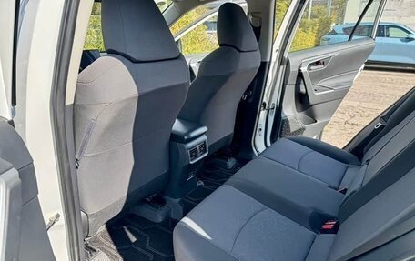 Toyota RAV4, 2024 год, 3 587 000 рублей, 8 фотография