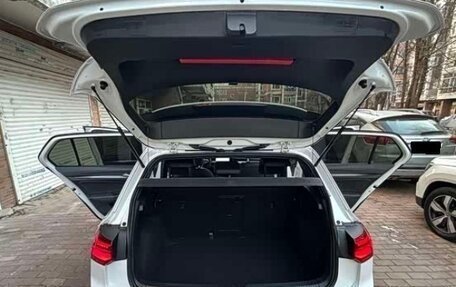 Volkswagen Golf VIII, 2022 год, 2 000 000 рублей, 7 фотография