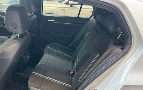 Volkswagen Golf VIII, 2022 год, 2 000 000 рублей, 13 фотография