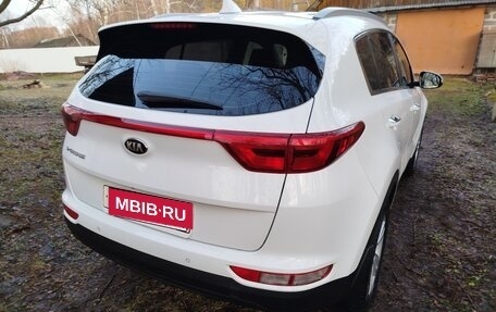 KIA Sportage IV рестайлинг, 2018 год, 2 500 000 рублей, 10 фотография
