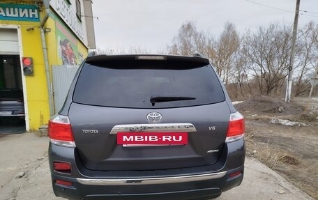 Toyota Highlander III, 2012 год, 1 650 000 рублей, 4 фотография