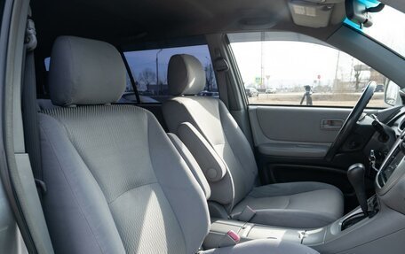 Toyota Highlander III, 2004 год, 1 150 000 рублей, 13 фотография