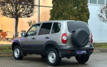 Chevrolet Niva I рестайлинг, 2018 год, 759 000 рублей, 4 фотография