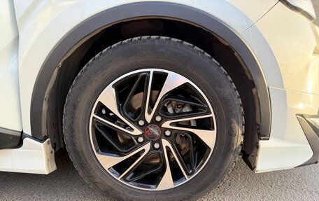 Toyota C-HR I рестайлинг, 2019 год, 2 390 000 рублей, 9 фотография