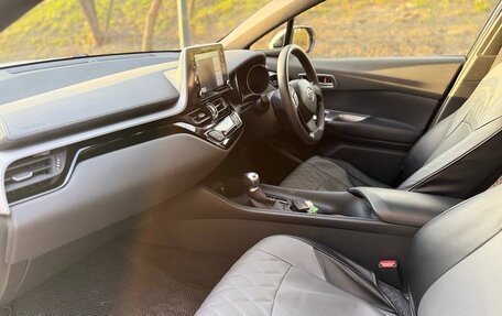 Toyota C-HR I рестайлинг, 2019 год, 2 390 000 рублей, 7 фотография