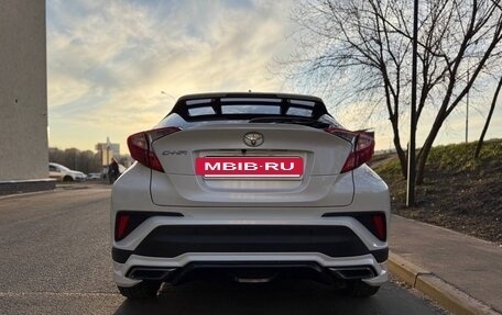 Toyota C-HR I рестайлинг, 2019 год, 2 390 000 рублей, 5 фотография