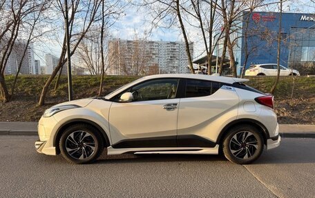 Toyota C-HR I рестайлинг, 2019 год, 2 390 000 рублей, 4 фотография
