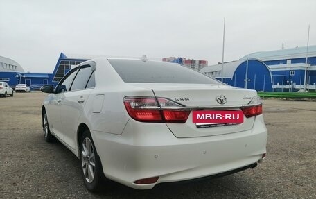 Toyota Camry, 2016 год, 1 950 000 рублей, 3 фотография