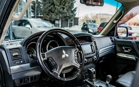 Mitsubishi Pajero IV, 2013 год, 1 849 000 рублей, 9 фотография