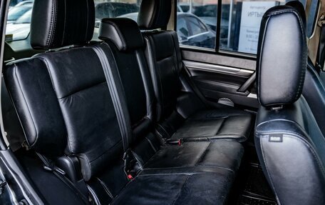 Mitsubishi Pajero IV, 2013 год, 1 849 000 рублей, 23 фотография