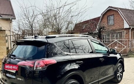 Toyota RAV4, 2018 год, 2 443 000 рублей, 4 фотография