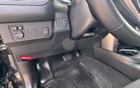 Toyota RAV4, 2018 год, 2 443 000 рублей, 10 фотография