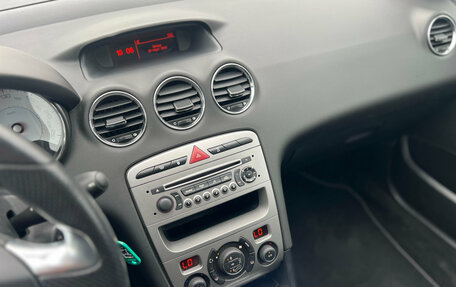 Peugeot 408 I рестайлинг, 2015 год, 660 000 рублей, 15 фотография